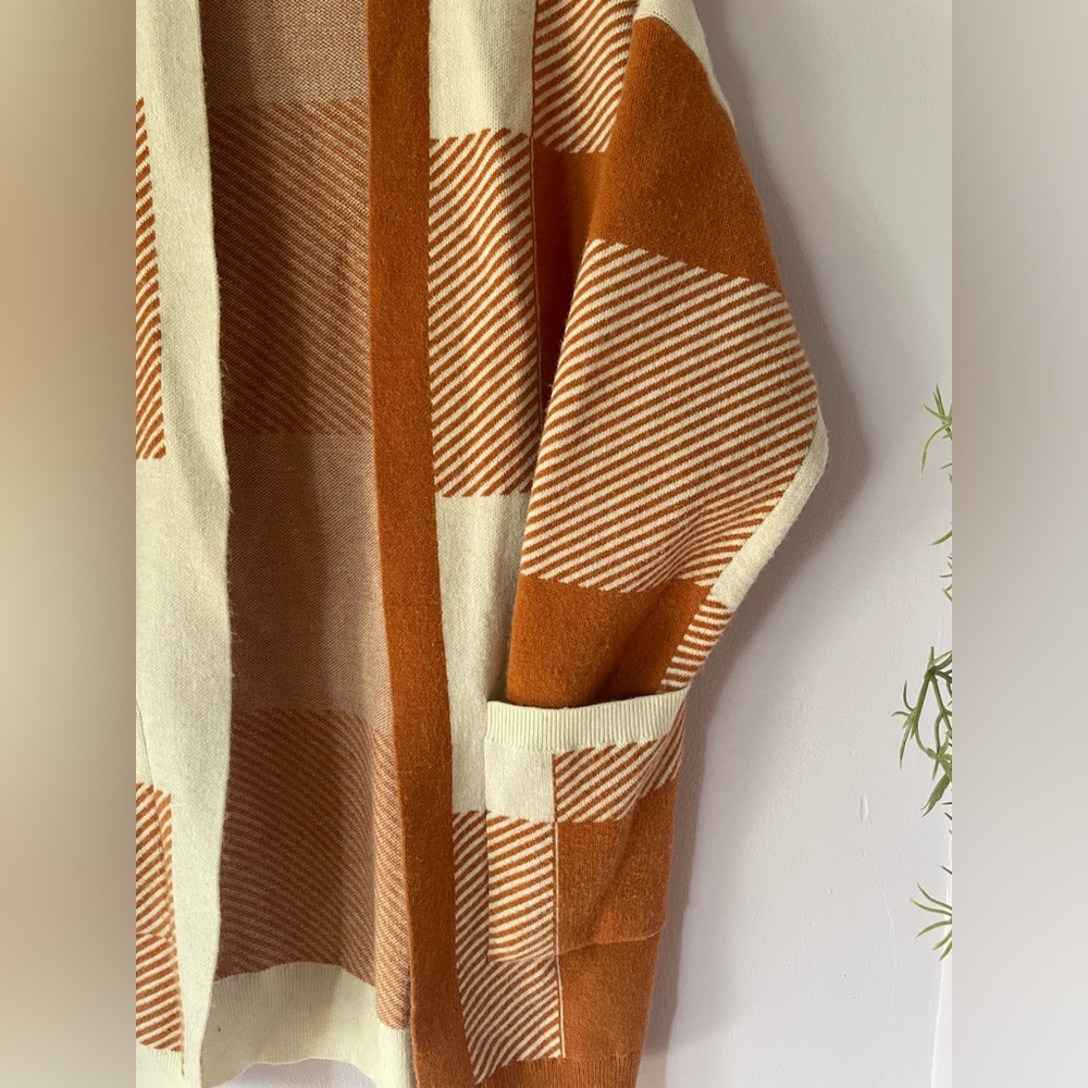 Colorblock Cardigan Sweater - Picture 2 of 7